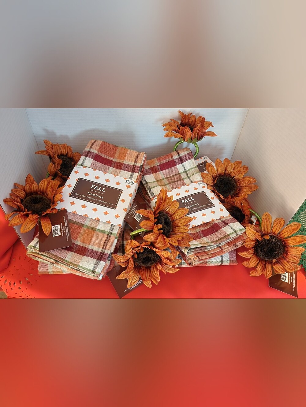 Tablecloth (1), Napkins (8), & Holders (8), Set Autumn Colors NWT